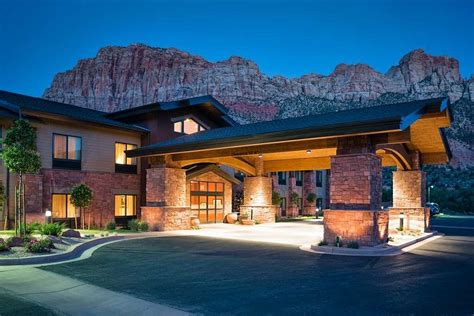 The best available hotels & places to stay near Babylon, United .